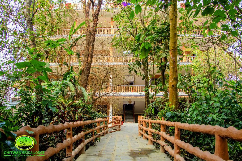 Chitwan Gaida Lodge Sauraha Ngoại thất bức ảnh